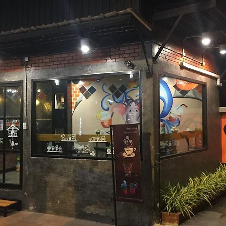 Q Zone Boutique House Hotel Phra Nakhon Si Ayutthaya Luaran gambar